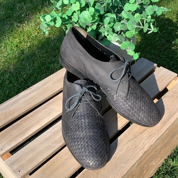 Stephane Kelian Paris Woven Leather Oxford Lace Up | Size 8 - Picture 10 of 12